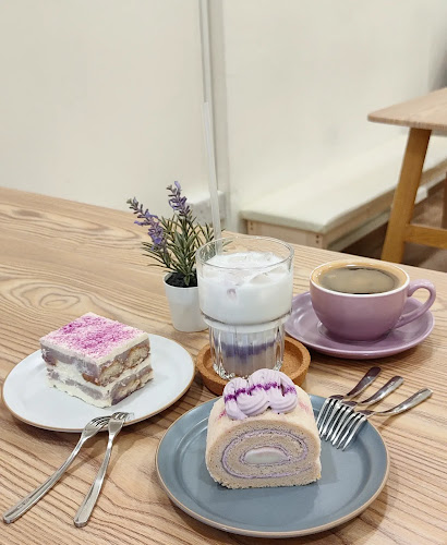 Cafe Lilac by Whisking Bakes
