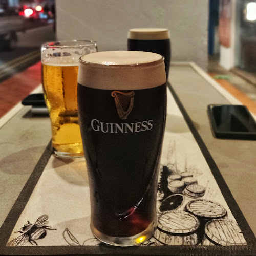 Cheeers Bistro & Bar