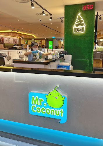 Opinii despre Mr. Coconut @ Parkway Parade în Singapore - Hospitality and gastronomy