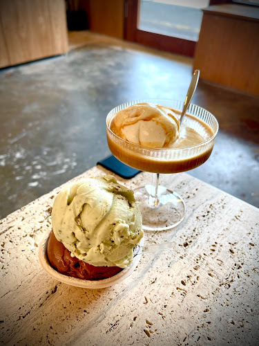 61 Seng Poh Ln, Singapore 160061