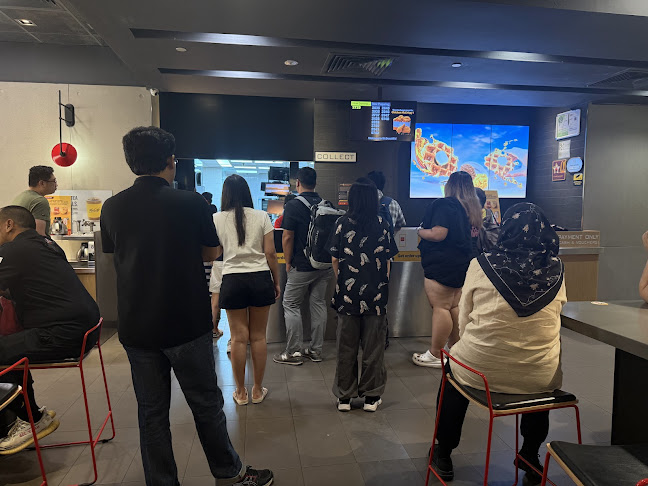 Opinii despre McDonald's Harbourfront Centre în Singapore - Hospitality and gastronomy