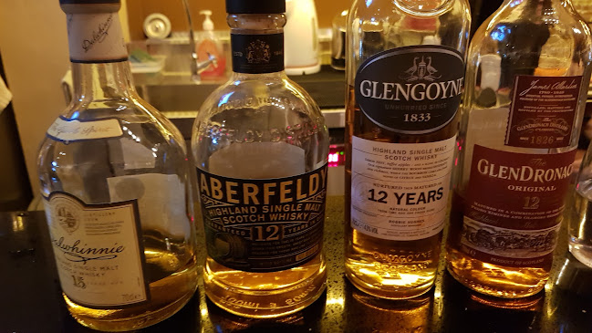 Tom, Dick & Hillary's