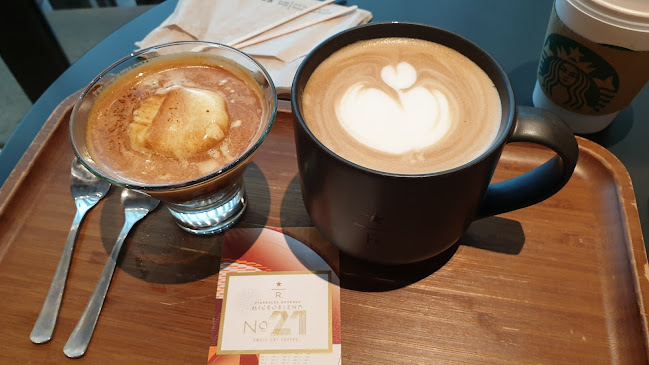 Comentarii opinii despre Starbucks Terminal 1 Transit