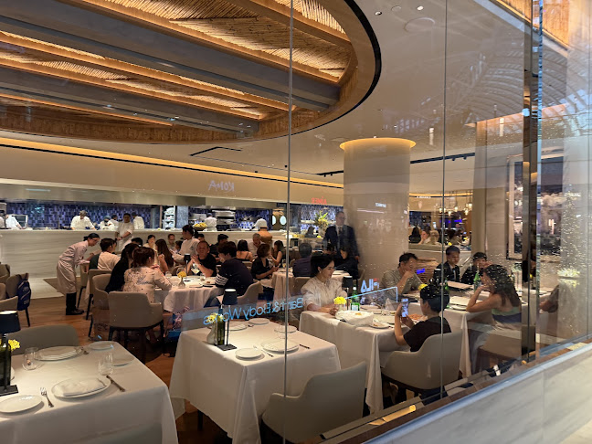 10 Bayfront Ave, B1-48 The Shoppes, Marina Bay Sands, Singapore 018956