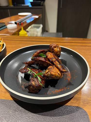 70 Telok Ayer St, #01-01, Singapore 048458