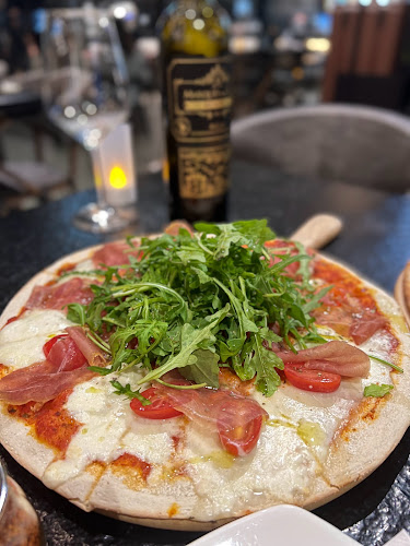 Opinii despre Wine Connection Bistro în Singapore - Hospitality and gastronomy