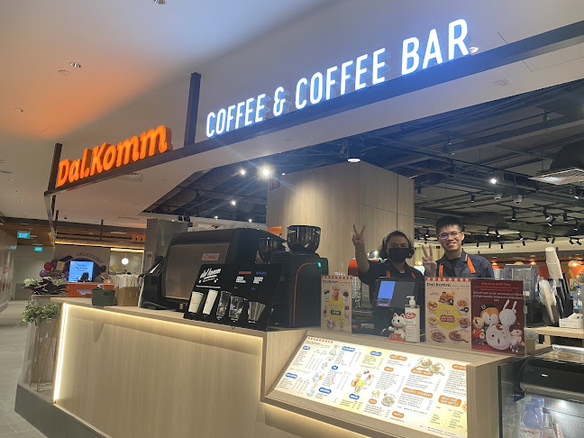 Comentarii opinii despre Dal.Komm Coffee @ Parkway Parade