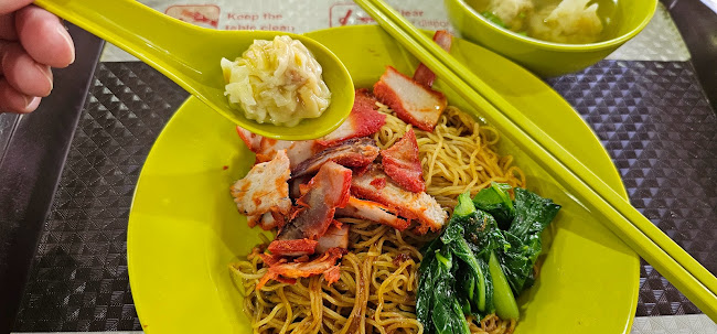 Comentarii opinii despre Mayflower Market & Food Centre