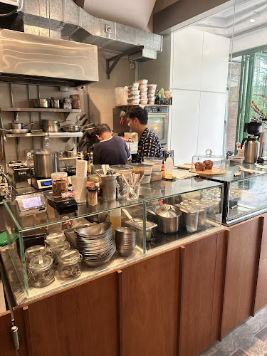 370 Alexandra Rd, #01-14A, Singapore 159953