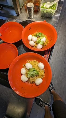 Ding Feng Handmade Fishball Noodle - Singapore