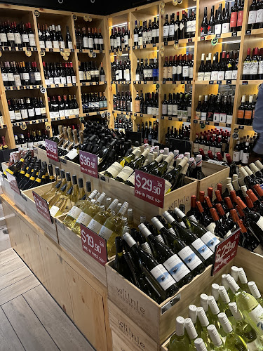 1 Pasir Ris Cl, #02-337/338, Singapore 519599