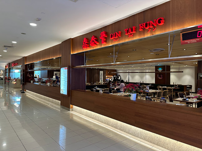 176 Orchard Rd, #02-55, Singapore 238843