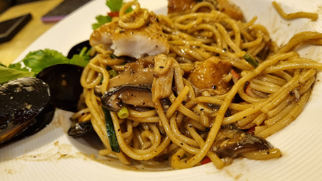 301 Upper Thomson Rd, #03-23 Thomson Plaza, Singapore 574408