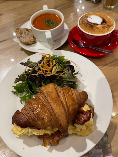 Knots Cafe & Living (Pasir Panjang) - Hospitality and gastronomy