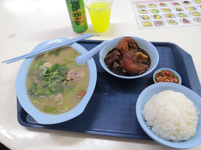Boon Keng Road Fish Head Bee Hoon - Hospitality and gastronomy