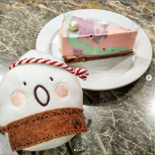 Starbucks Aperia - Hospitality and gastronomy