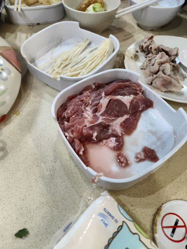 Comentarii opinii despre Yi Soon Claypot Lala Hotpot 億顺啦啦煲