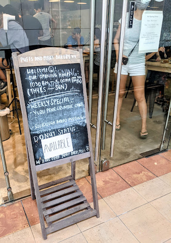 Puffs And Peaks Bakery - Singapore