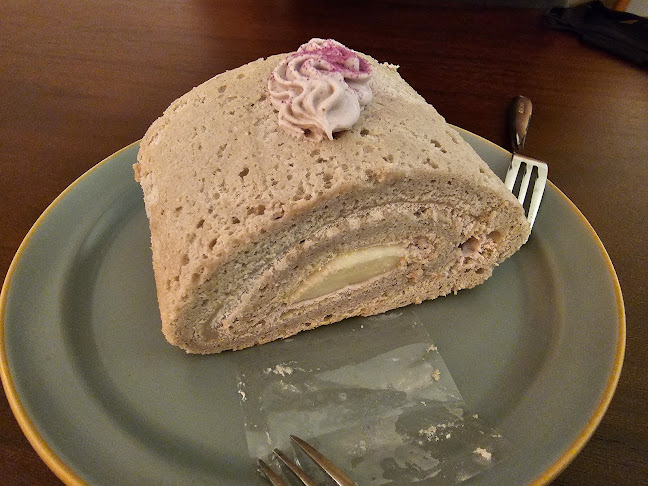 Cafe Lilac by Whisking Bakes - Hospitality and gastronomy