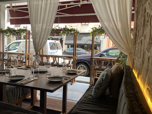 Opinii despre Loulou - French Cuisine & Wine Bar în Singapore - Hospitality and gastronomy