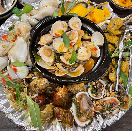 Ăn Là Ghiền - Bistro 7 - Hospitality and gastronomy