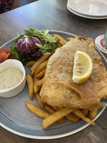 Lazy Lizard - The Promenade - Singapore