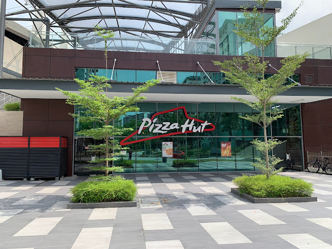 Pizza Hut Delivery - Choa Chu Kang Sports Centre - Singapore