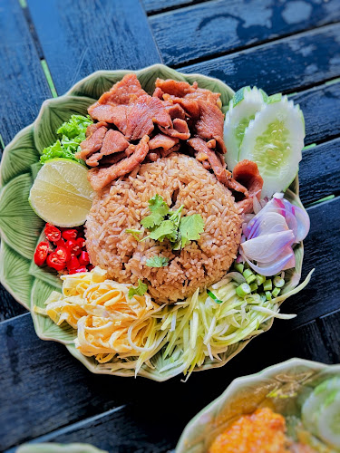 Warm Up Cafe @ The Star Vista