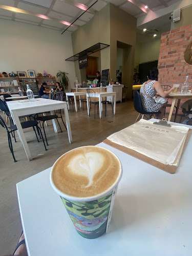 Comentarii opinii despre COTTAGE by The Straits People Cafe (TSP Coffee)