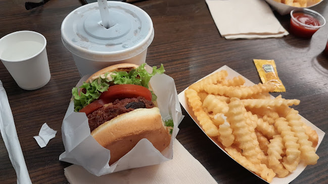 Opinii despre Shake Shack Westgate în Singapore - Hospitality and gastronomy