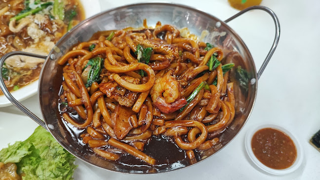 3 meals a day - Singapore