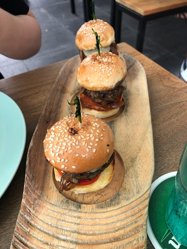 The Queen & Mangosteen - Hospitality and gastronomy