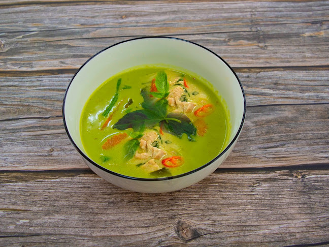 Mr Tom Yum Kung | Authentic Thai Food Singapore - Singapore