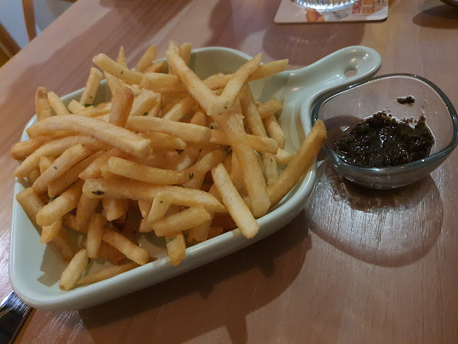 A Beautiful Day Café Tea Room + Cocktail Bar - Hospitality and gastronomy