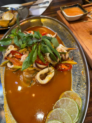 Saigon Legend Bar & Bistro - Singapore