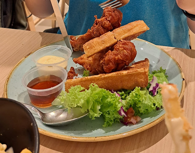 Comentarii opinii despre GRUB Junction 8