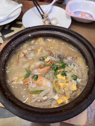 Riverside Canton Claypot Cuisine 江边广东砂锅菜