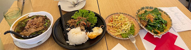 16 Lor Mambong, Singapore 277677