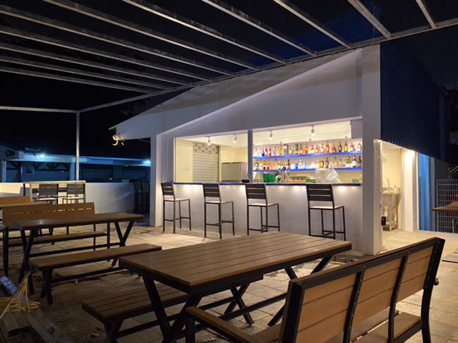 Comentarii opinii despre High Tide Bistro and Bar