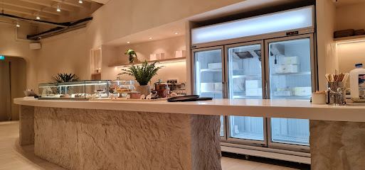 Fieldnotes, Neil Road