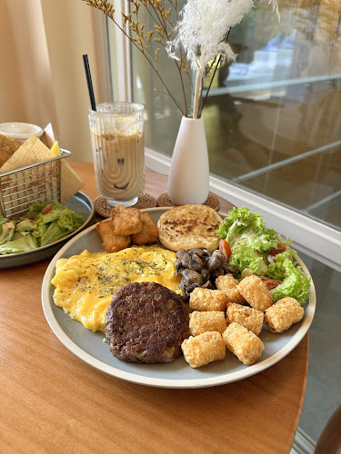 MOD CAFE - Singapore