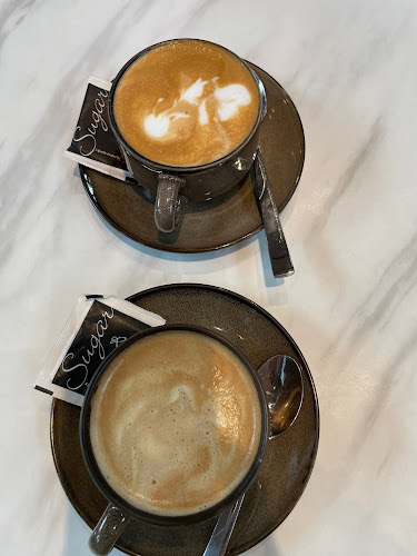 Comentarii opinii despre Baker's Brew @ Paragon