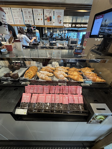 60 Airport Blvd., Singapore 819643