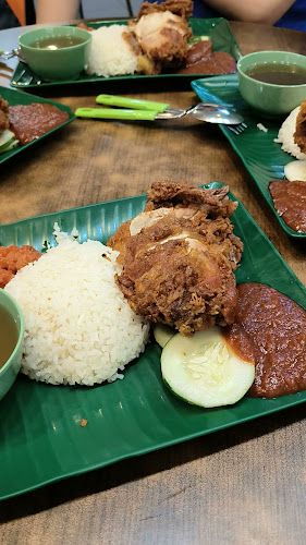 Opinii despre Mr Grumpy Nasi Ayam (Lucky Plaza Nasi Ayam Goreng) - Toa Payoh în Singapore - Hospitality and gastronomy