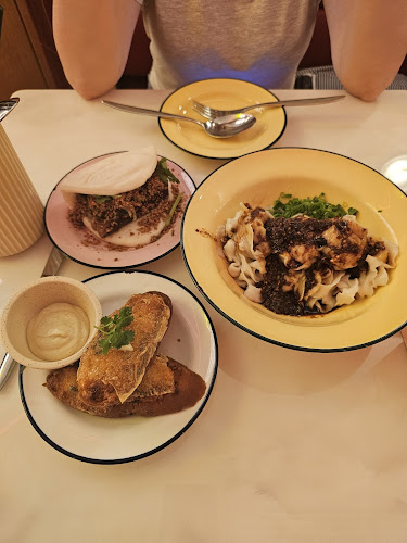 Opinii despre Abundance: Taiwanese Restaurant & Craft Beer Bar (Tampines) în Singapore - Hospitality and gastronomy