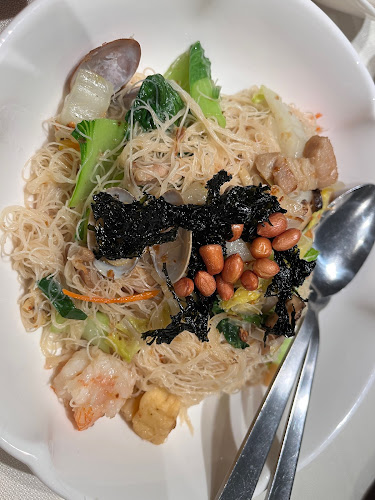 PUTIEN Kitchener Road - Hospitality and gastronomy