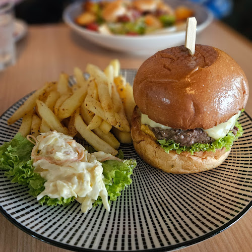 Comentarii opinii despre Harry's Angullia Park