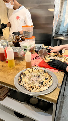 Chooby Pizza - Hospitality and gastronomy