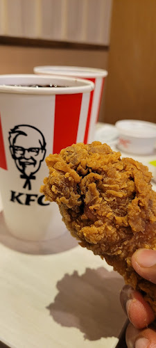 Opinii despre KFC Anchorpoint în Singapore - Hospitality and gastronomy