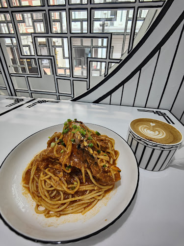 Comentarii opinii despre Cafe Monochrome (Chinatown)